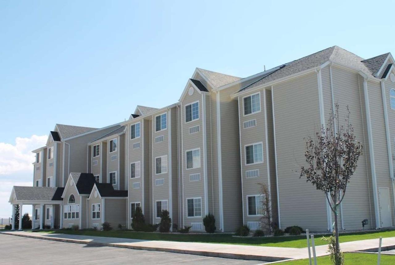 Microtel Inn And Suites By Wyndham Rawlins Exterior photo